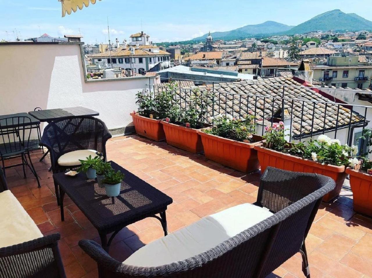 S. Faustino Rooms Viterbo Exterior photo